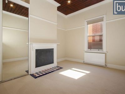 715 Young St, Albury