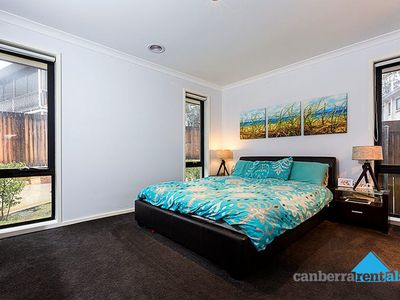 1 / 14 Bindel Place, Aranda