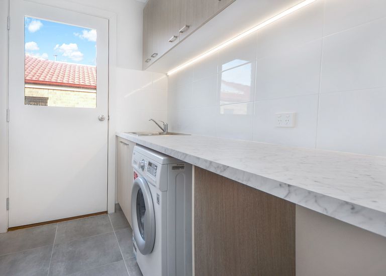 6 Coastal Court, Portland