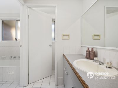 9 Ellesmere Court, Wattle Grove