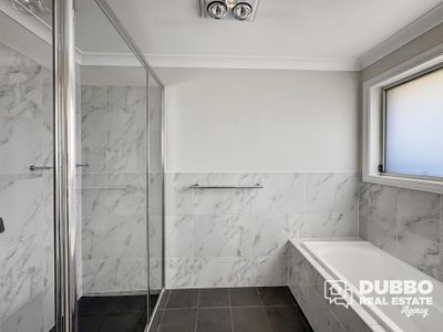 27 Argyle Avenue, Dubbo
