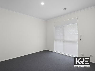 37 Hall Road, Carrum Downs