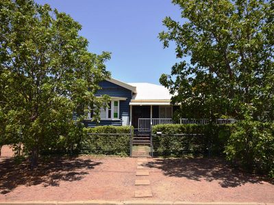 63 Falcon Street, Longreach