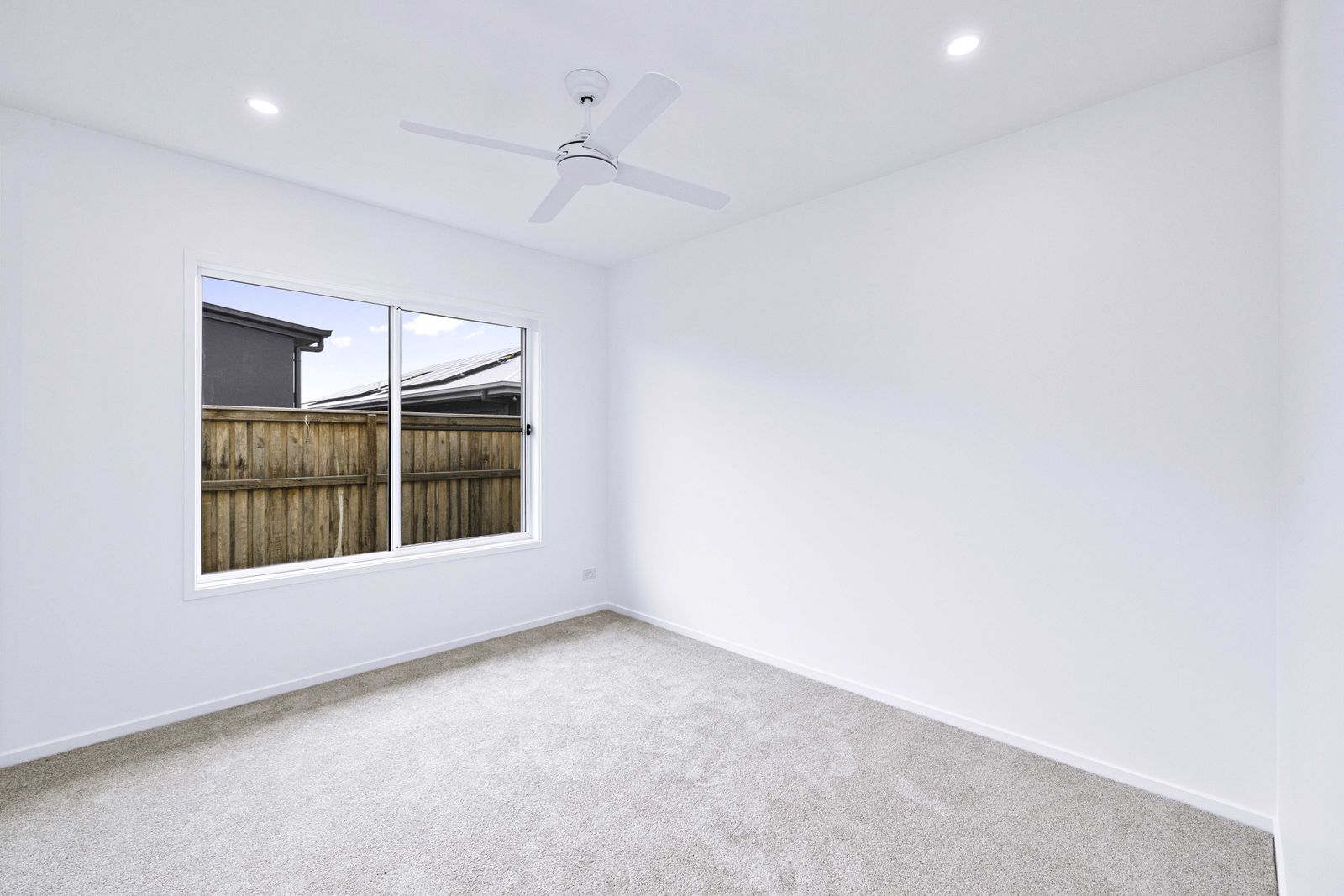 Photo 16 of 25, 9 Bottlebrush Street, Palmview