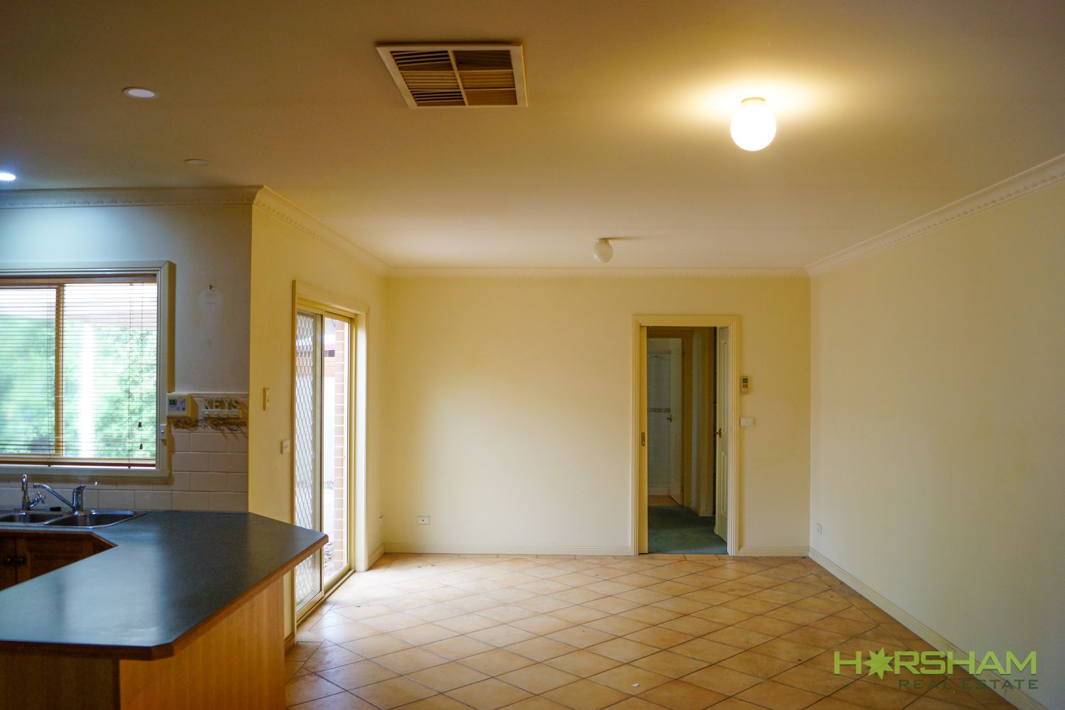 6 Royal Court, Horsham