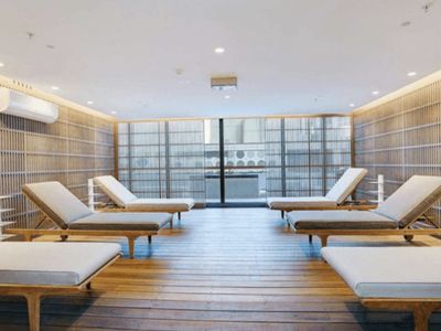 3807 / 228 La Trobe Street, Melbourne