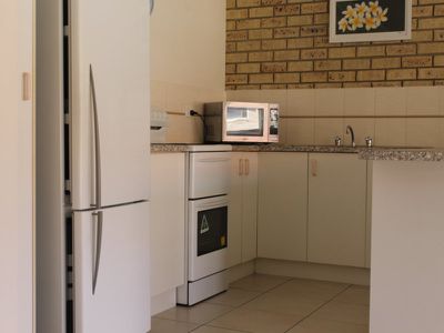 4 / 33 King Street, Urangan