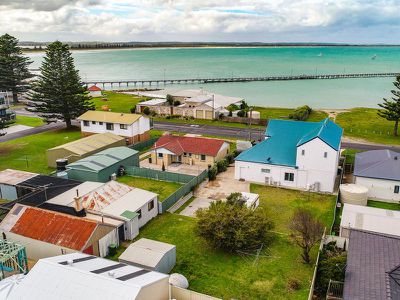 6 Beach Road, Beachport