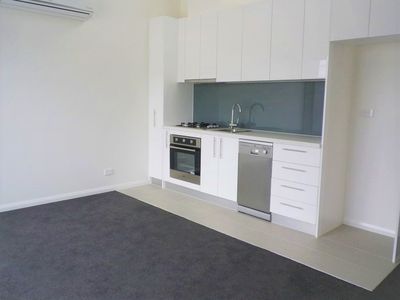 14 / 2 Middleborough Road, Burwood East