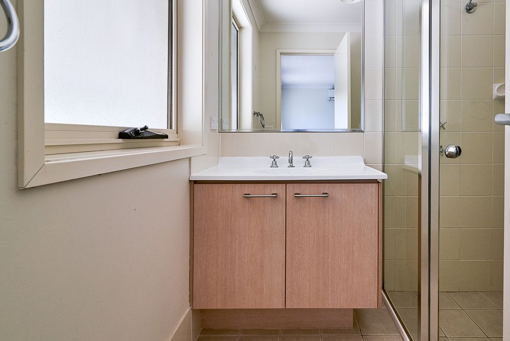 2 / 23 Parkwood Road, Holsworthy