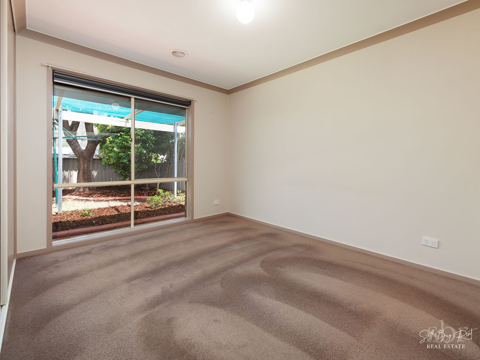 28 AZURE DRIVE, Wodonga