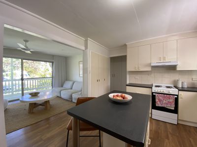 6 Royal Avenue, South Golden Beach