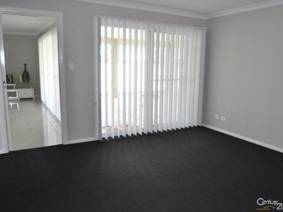 13 Azure Avenue, Dubbo