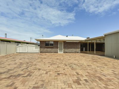 4 Wentworth Street, Beachport