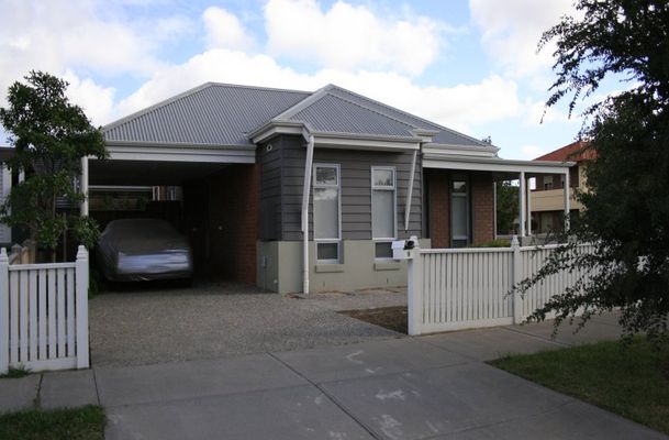 9 Grosvenor Square, Craigieburn