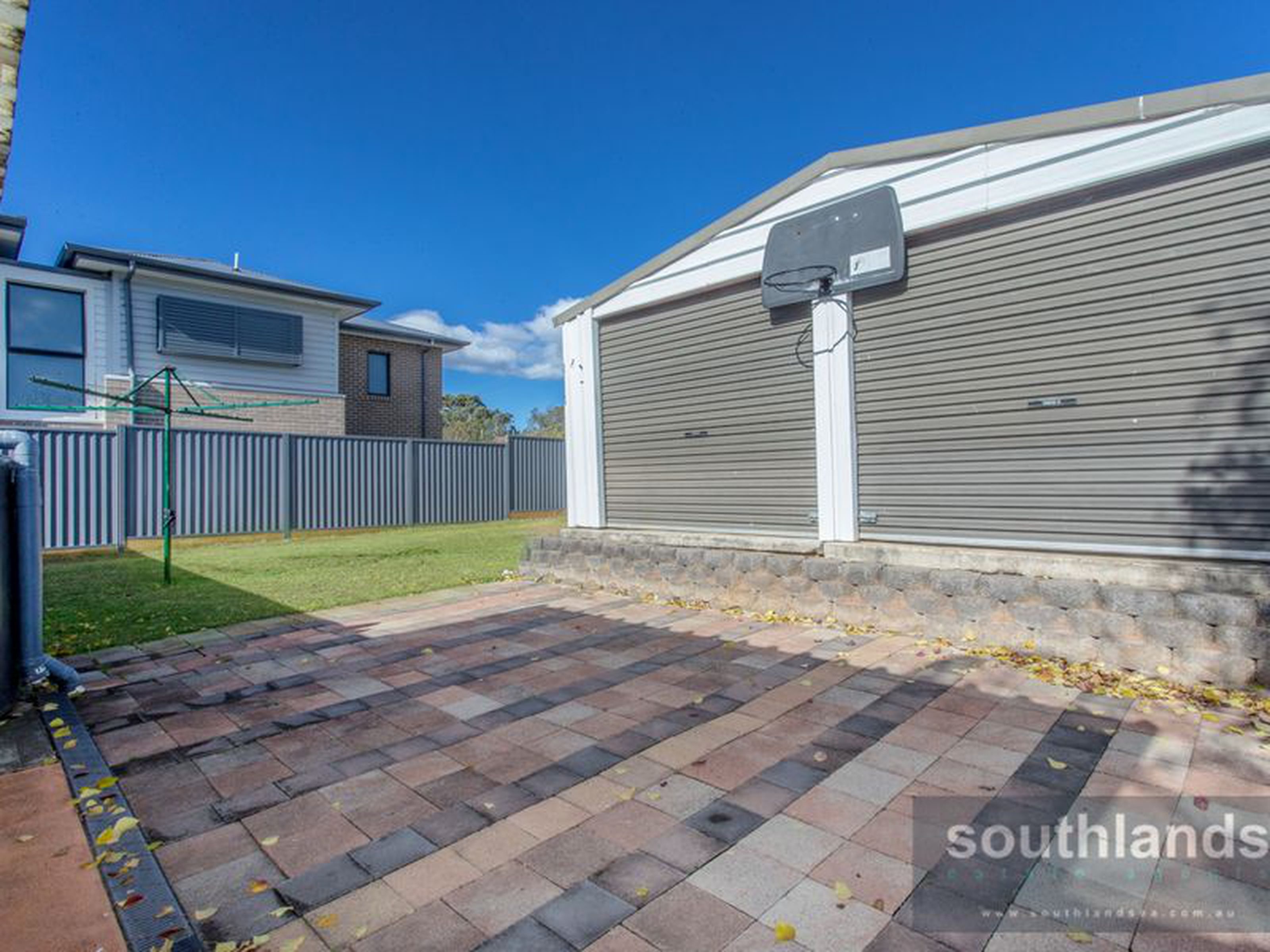 24 Anthony Crescent, KINGSWOOD