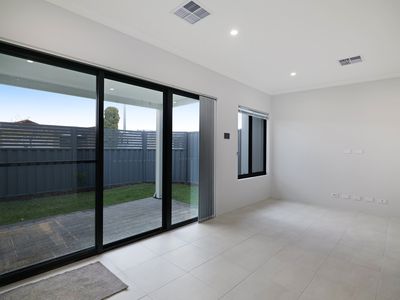 91 Twickenham Drive, Kingsley