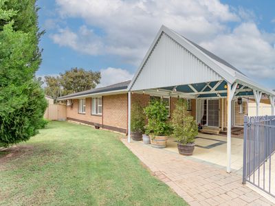 22 Mountain View, Kelmscott