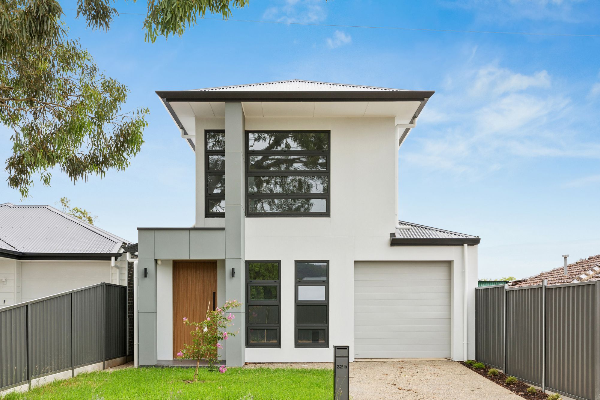 32B Avenue Road, Paradise