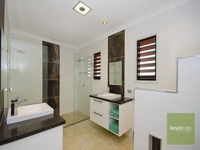 6 Albatross Court, Kirwan