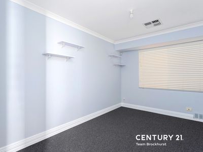 21 Pomera Drive, Byford