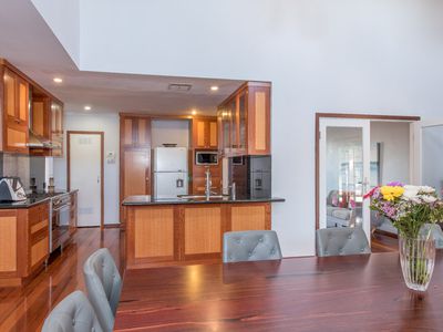 52 DEMPSTER ROAD, Karrinyup