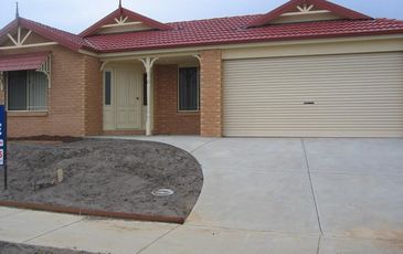 63 Storey Drive, Pakenham