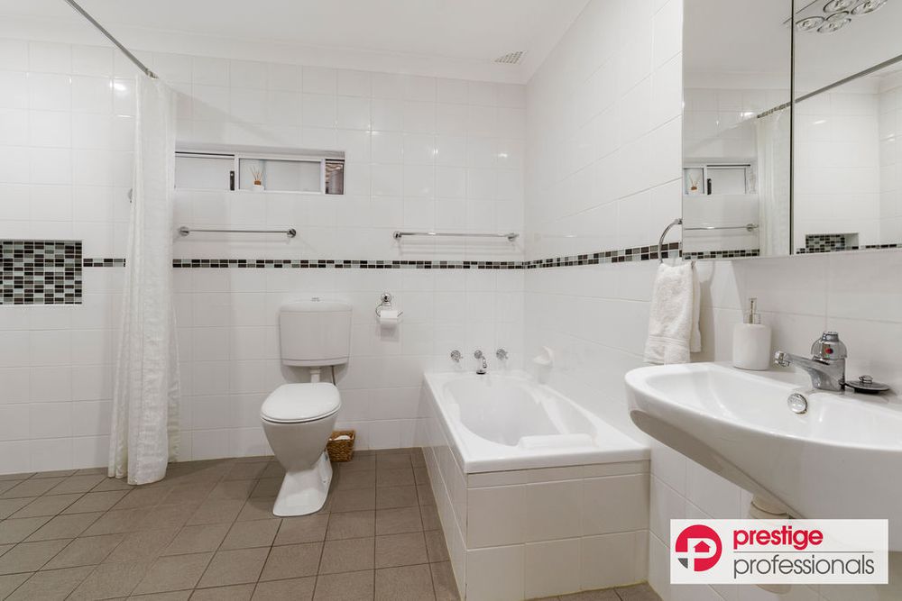 27 Bangalow Avenue, Chipping Norton