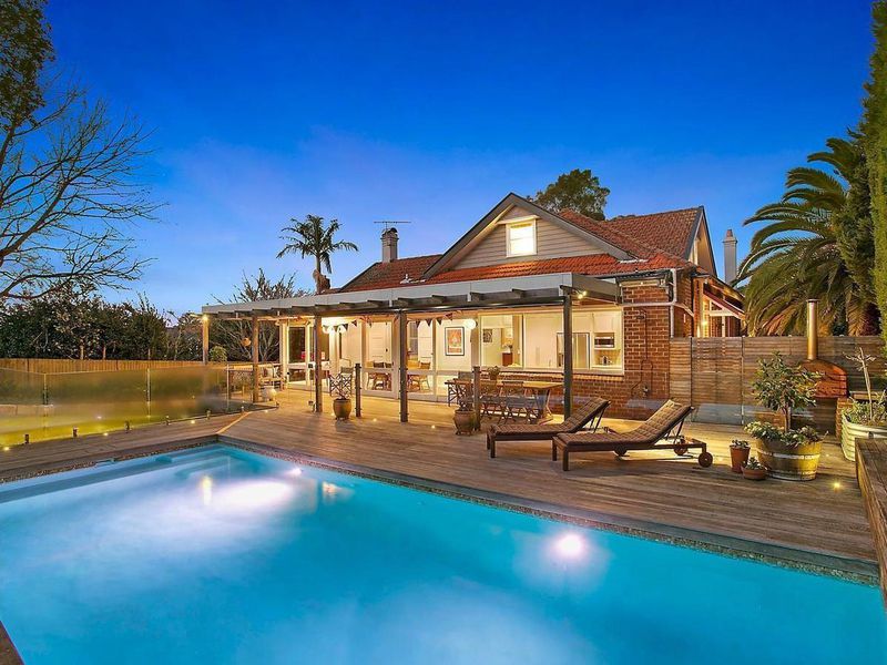 12 BOBBIN HEAD ROAD, Pymble