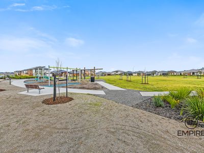 11 Sandymount Drive, Clyde North