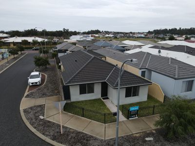 32 Arrowsmith Drive, Dalyellup