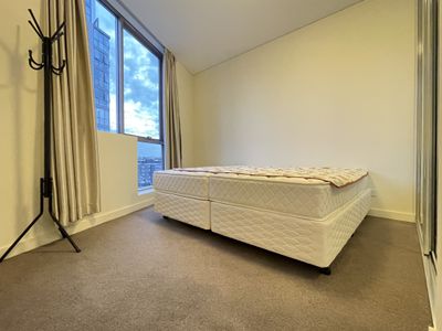 606 / 2 Discovery Point Place, Wolli Creek