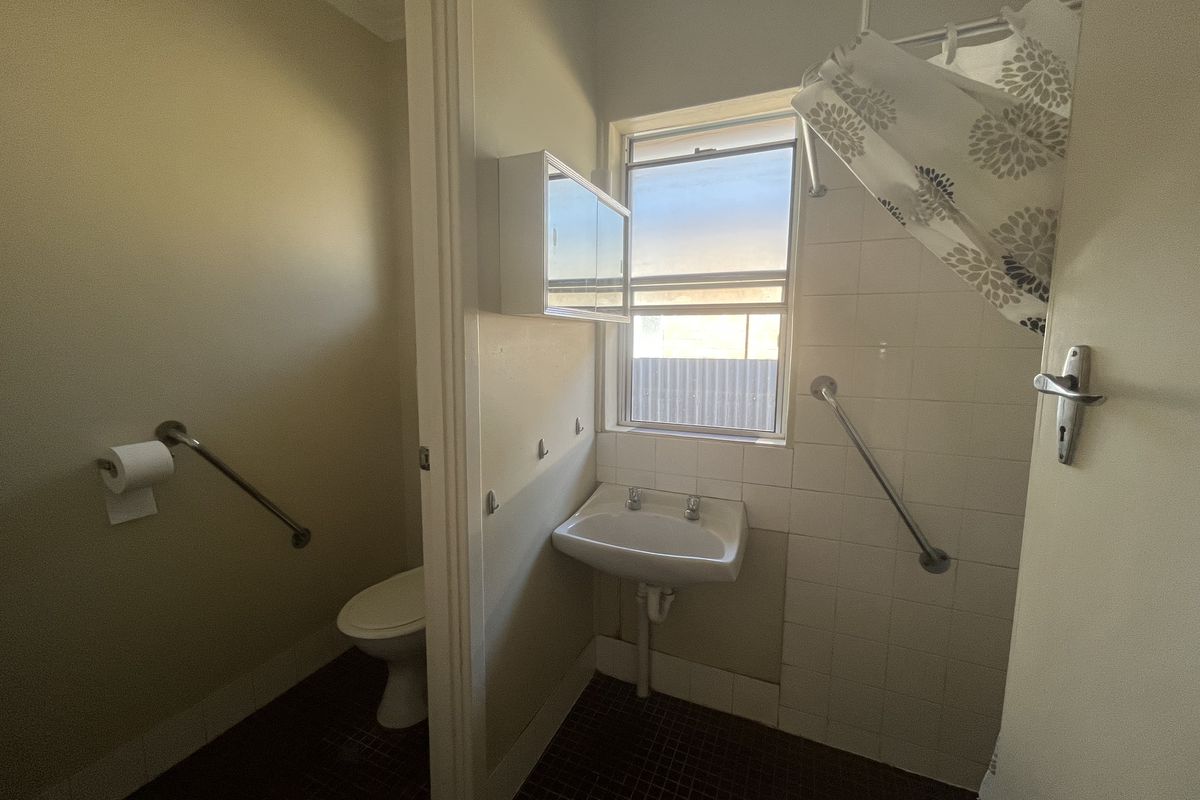 2 / 11 Ayredale Avenue, Clearview