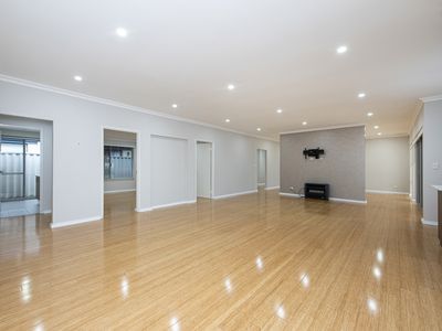 74 Pimento Cr, Port Kennedy