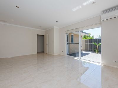 23C Lovegrove Way, Morley