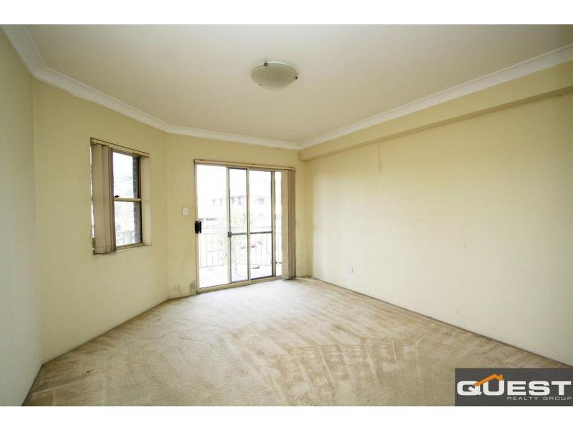 6 / 3-5 Shenton Avenue, Bankstown