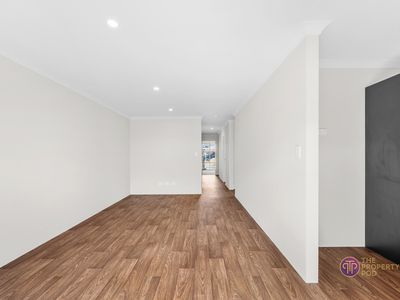 15 Gainford Way, Ridgewood