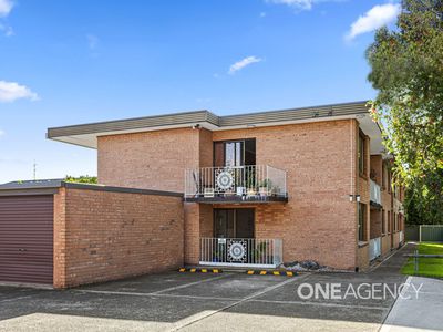 8 / 23 Montague Street, Fairy Meadow