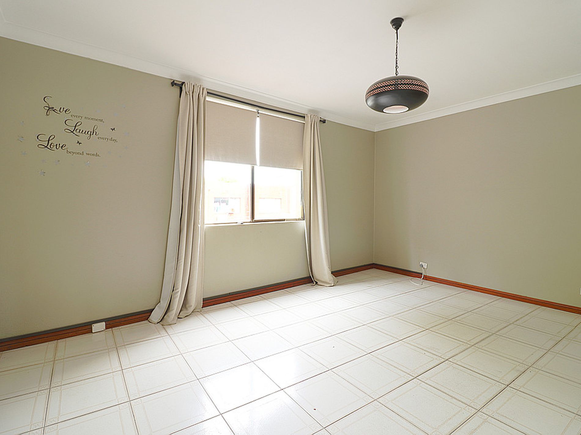 1 / 1427 Botany Road, Botany