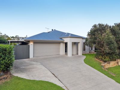 60 Saint Augustines Drive, Augustine Heights