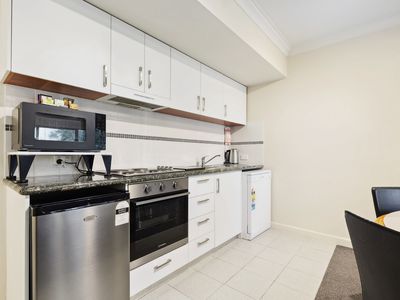 302 / 112 Mounts Bay Road, Perth