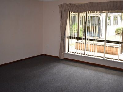 25 English Drive, Millicent