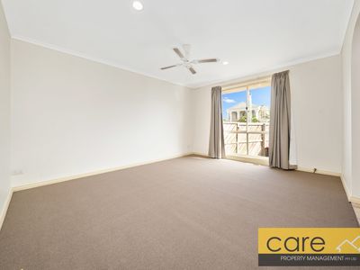 1 / 9 Royal Avenue, Springvale