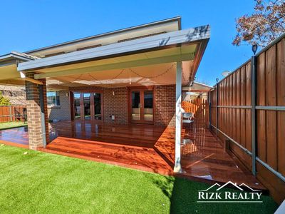 24 Paddock Street, The Ponds