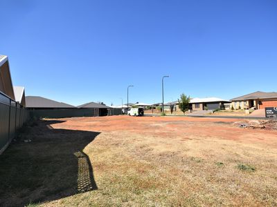 1 Aquarius Court, Dubbo
