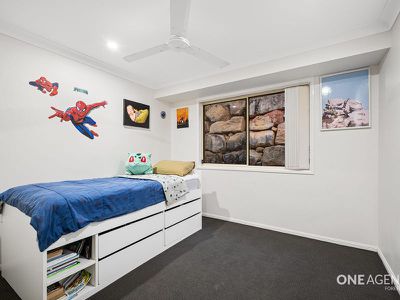4 Cheltenham Pl, Forest Lake