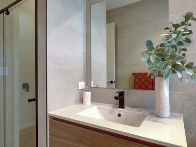 19E Sutton Avenue, Seacombe Gardens