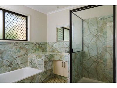 24 Coreen Avenue, Tewantin