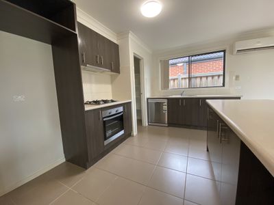 12 Casino Parade, Point Cook