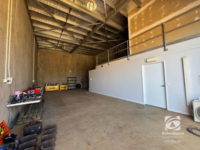 6 / 37 Steel Loop, Wedgefield